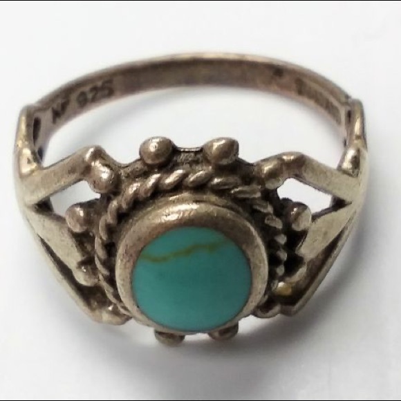 Genuine turquoise and silver vintage ring sz 8 - Picture 3 of 7
